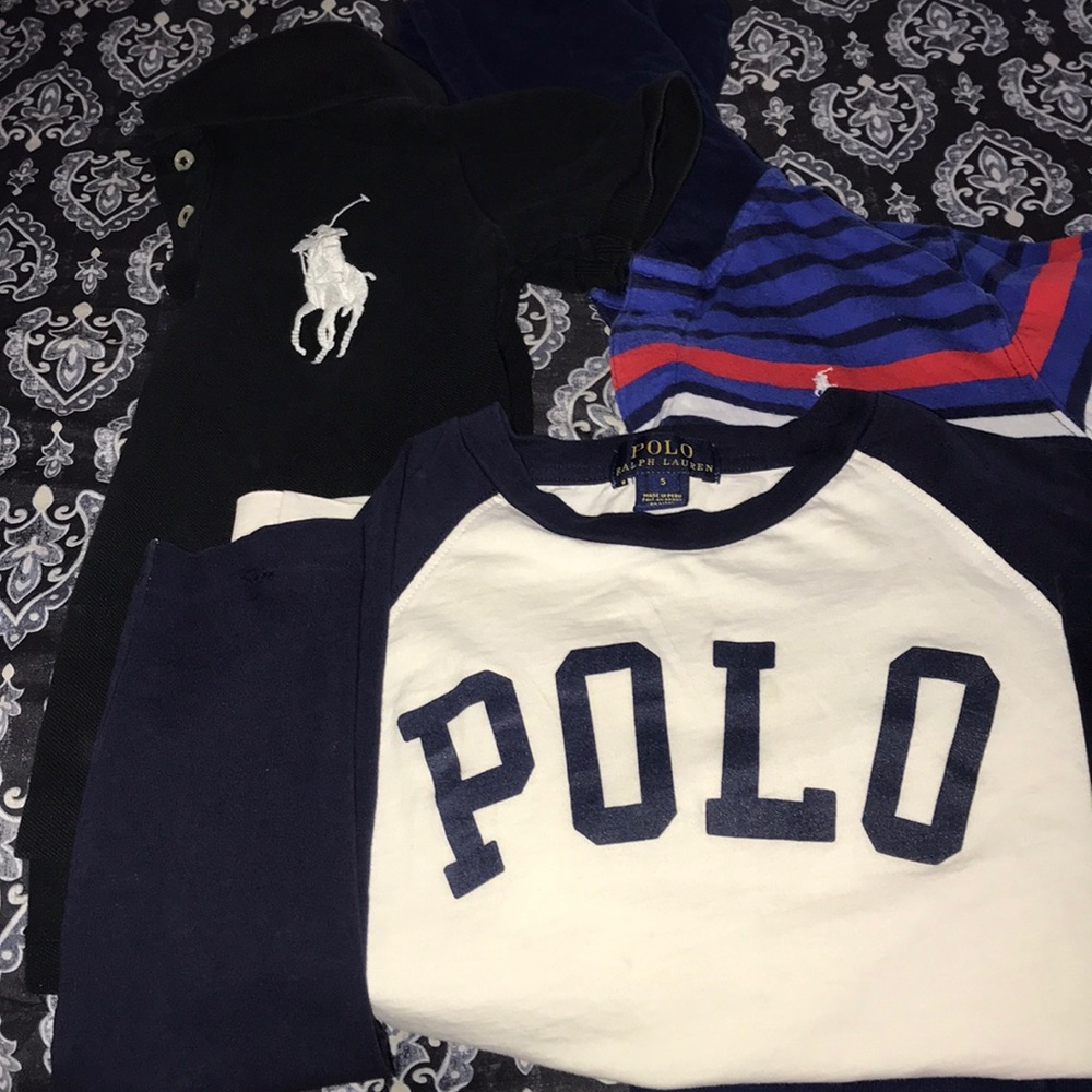 Boys Polo shirts sizes 5 and 6.